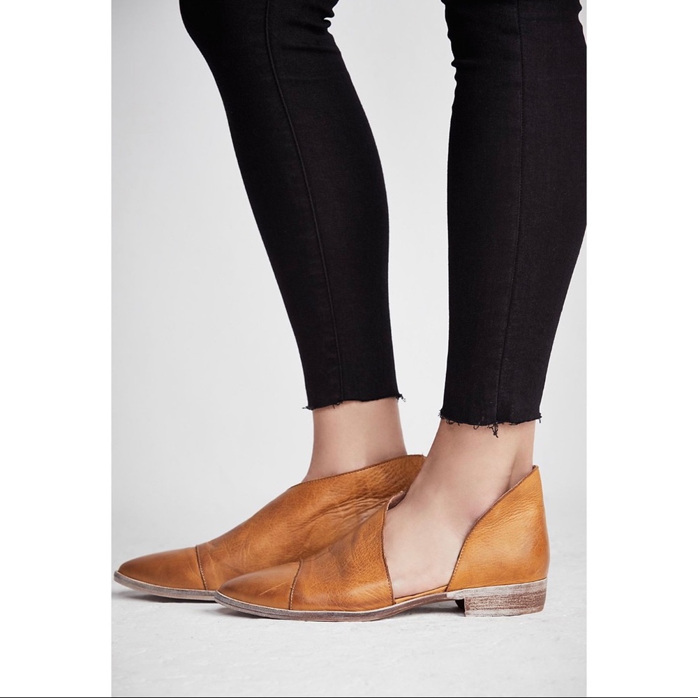 Free People Royale Flat in Canary